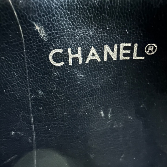 Beautiful vintage Chanel shoulder purse - Picture 5 of 11